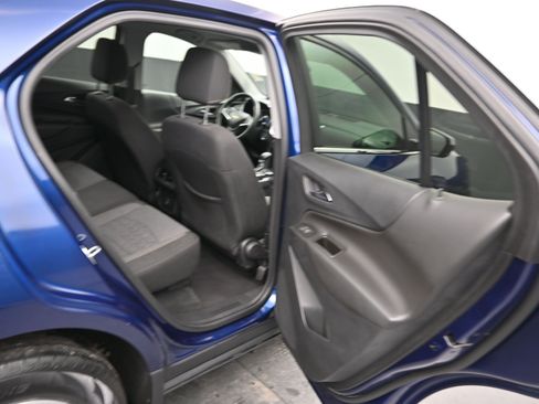 Used 2022 Chevrolet Equinox LT image 12