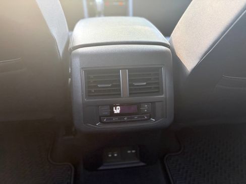 Used 2021 Volkswagen Atlas SEL Premium AWD/4WD image 12