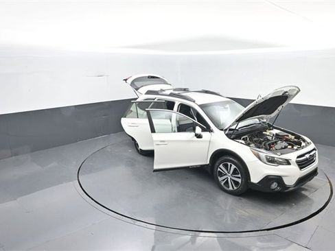 Used 2018 Subaru Outback 2.5i Premium image 33