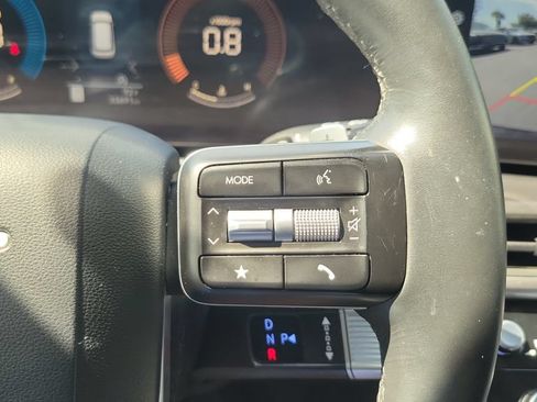 Used 2025 Hyundai Santa Fe SE FWD image 21