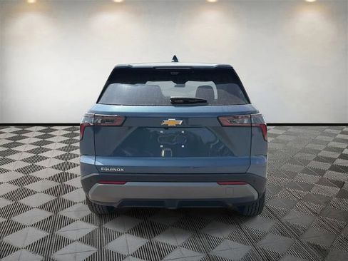 New 2026 Chevrolet Equinox LT FWD image 6