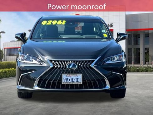 Used 2025 Lexus ES 300h w/ Premium Package FWD image 12