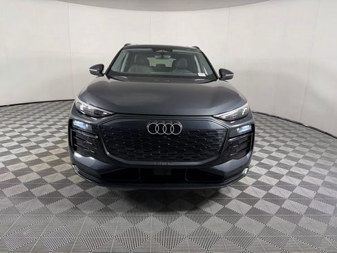 Used 2025 Audi Q6 e-tron Premium Plus w/ Premium Plus AWD/4WD image 5