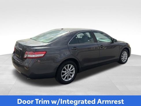 Used 2011 Toyota Camry XLE w/ XLE Extra-Value Pkg #2 FWD image 25