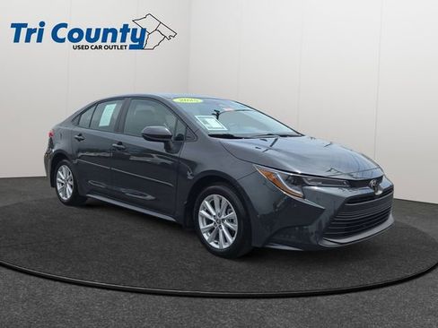 Certified 2025 Toyota Corolla LE w/ LE Premium Package FWD image 1