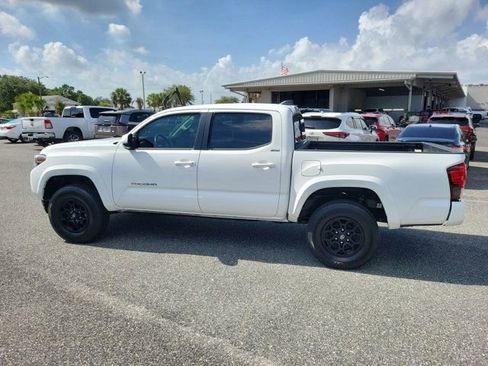 Used 2022 Toyota Tacoma SR5 w/ Technology Package RWD image 13