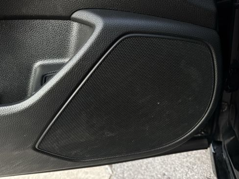 Used 2019 Honda Accord Touring image 25