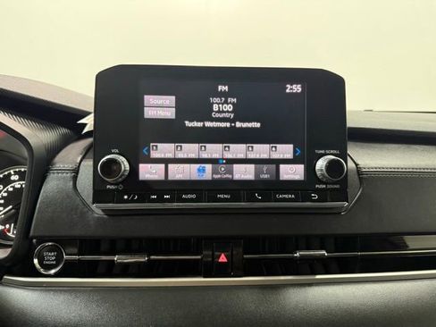 Used 2024 Mitsubishi Outlander ES FWD image 16