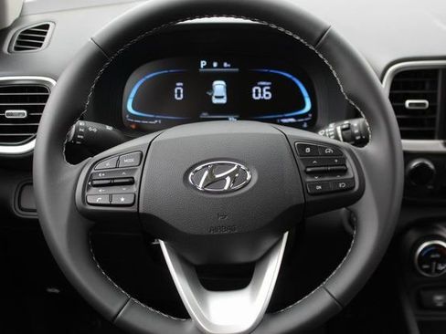 New 2026 Hyundai Venue SEL FWD image 11