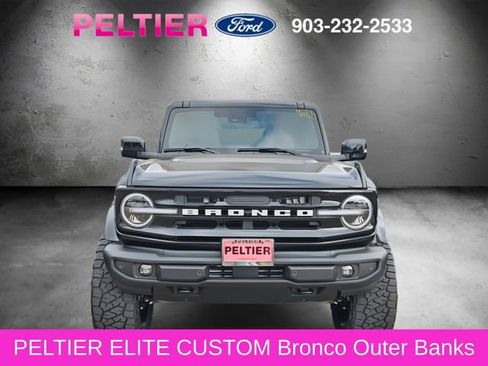 New 2025 Ford Bronco Outer Banks image 2