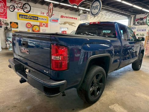 Used 2017 GMC Sierra 1500 SLE w/ SLE Value Package image 5