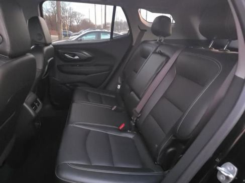 Used 2022 GMC Terrain SLT w/ Tech Package AWD/4WD image 4