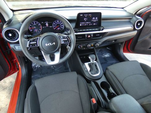 Used 2023 Kia Forte LXS image 23