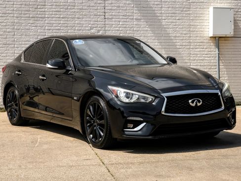 Used 2018 INFINITI Q50 Luxe w/ Cargo Package (L95) RWD image 6