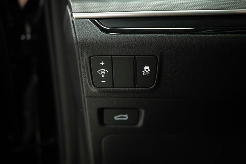Used 2025 Kia K5 LXS FWD image 28