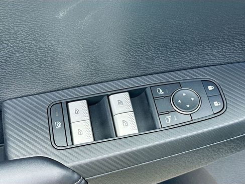 New 2026 Mitsubishi Outlander ES image 18