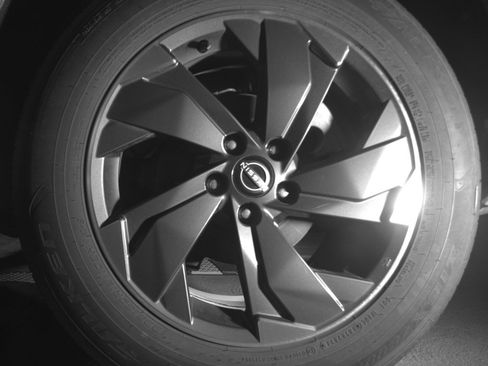 Used 2025 Nissan Rogue SV FWD image 14