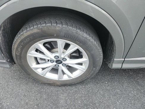 Used 2025 Audi Q3 2.0T Premium image 16