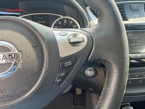 Used 2017 Nissan Sentra SV FWD image 23