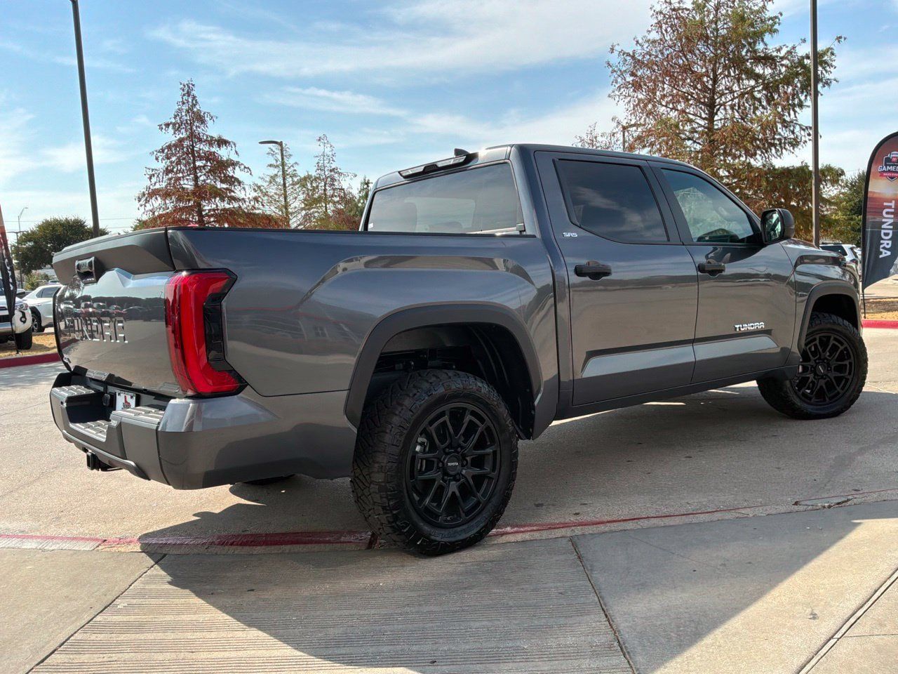 Used 2025 Toyota Tundra SR5 AWD/4WD image 6