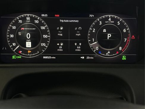 Used 2018 Land Rover Range Rover Velar R-Dynamic SE AWD/4WD image 23