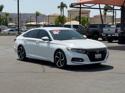 Used 2018 Honda Accord Sport image 3