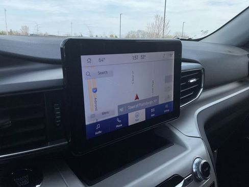 Certified 2023 Ford Explorer XLT w/ Equipment Group 202A AWD/4WD image 19