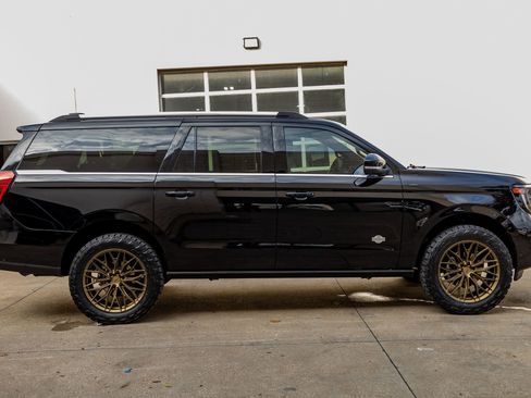 Used 2025 Ford Expedition Max King Ranch image 11