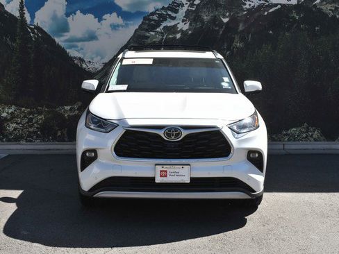 Used 2020 Toyota Highlander Platinum image 5