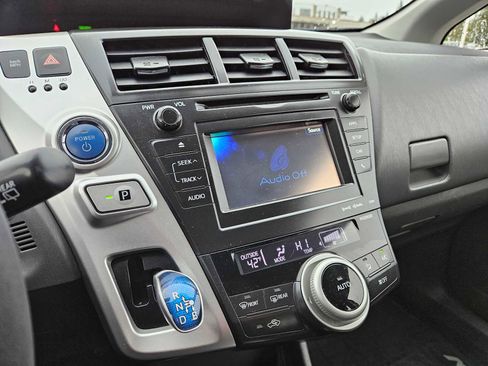 Used 2013 Toyota Prius V Three image 30