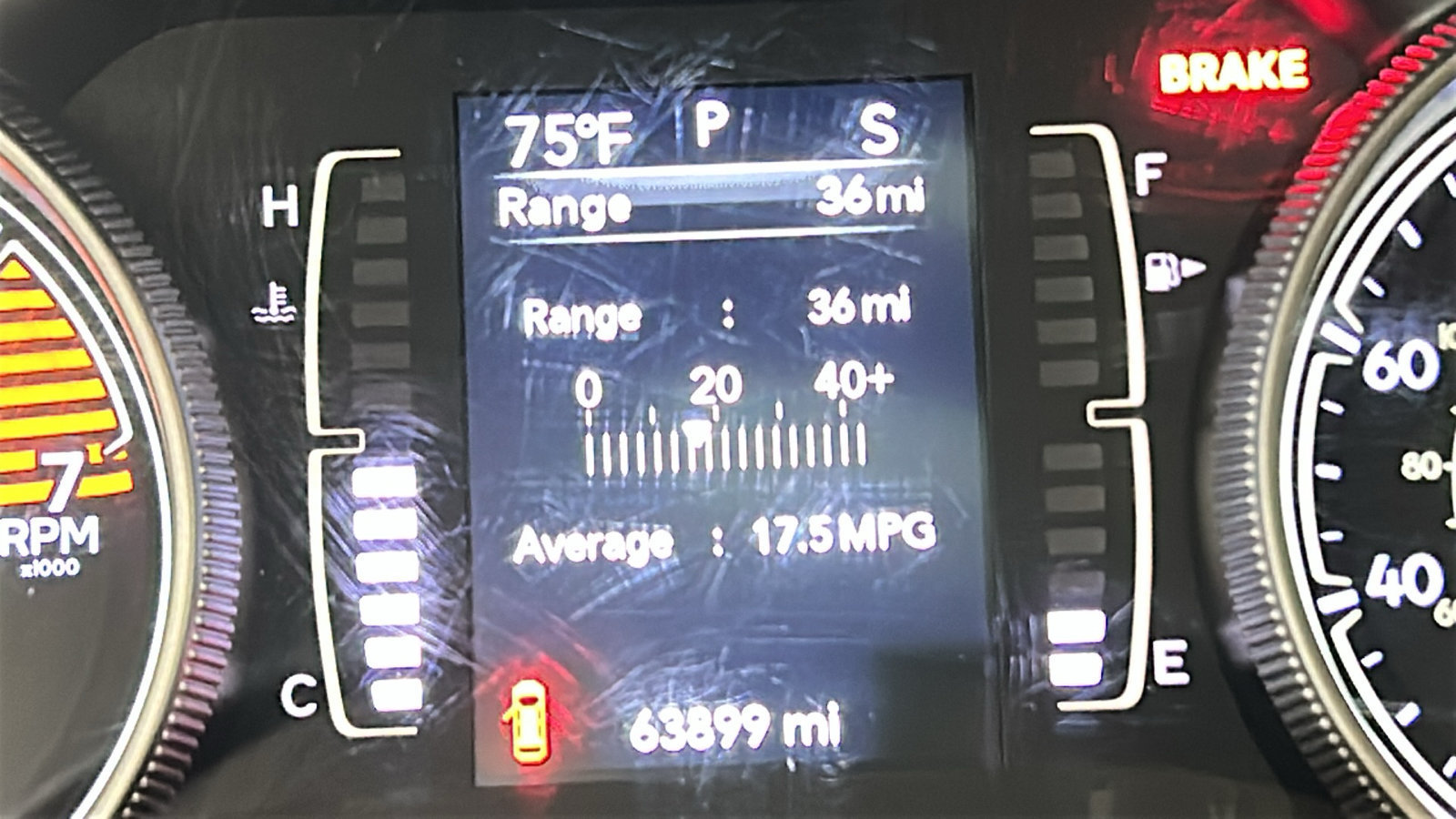 Used 2019 Jeep Cherokee Latitude Plus w/ Comfort/Convenience Group AWD/4WD image 23