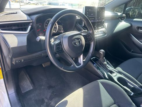 Used 2020 Toyota Corolla SE FWD image 16
