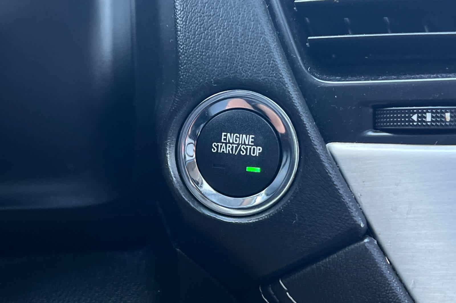 Used 2019 GMC Yukon XL SLT AWD/4WD image 29