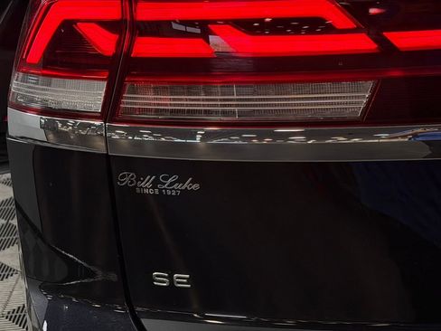 Used 2025 Volkswagen Atlas Cross Sport SE FWD image 13