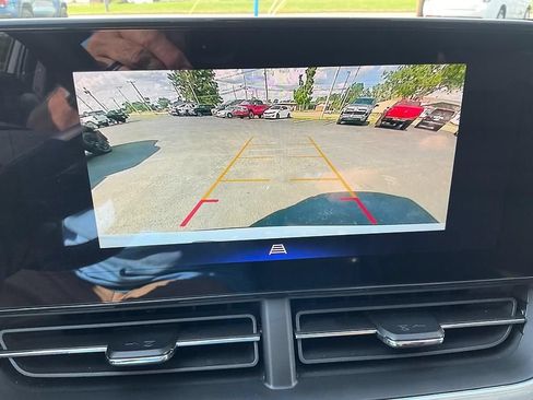 Used 2025 Chevrolet Trax ACTIV w/ Driver Confidence Package FWD image 20