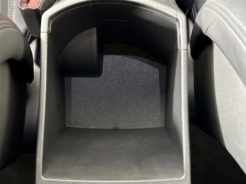 Used 2021 Hyundai Veloster N image 33