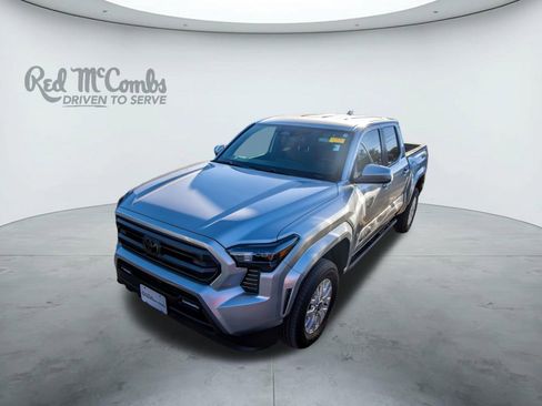 Certified 2025 Toyota Tacoma SR5 image 1