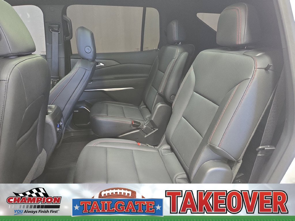 Used 2025 Chevrolet Traverse Z71 w/ Enhanced Driving Package AWD/4WD image 32