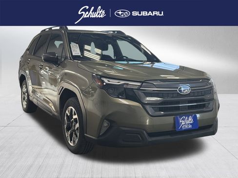 Certified 2025 Subaru Forester Premium image 1