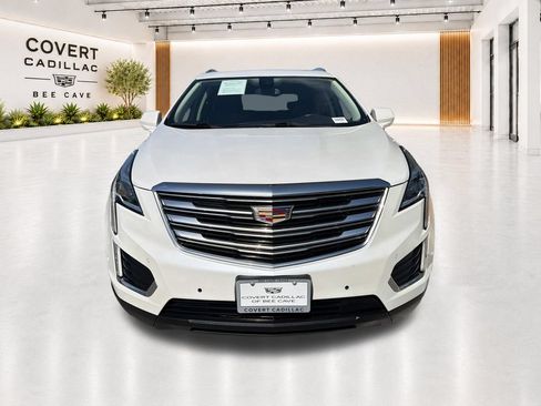 Used 2019 Cadillac XT5 Premium Luxury w/ Driver Assist Package FWD image 3