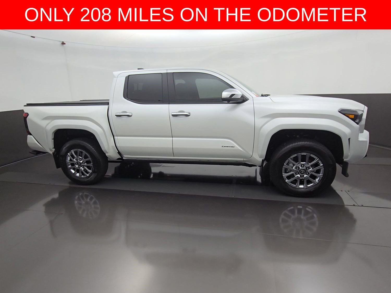 Certified 2026 Toyota Tacoma Limited AWD/4WD image 11