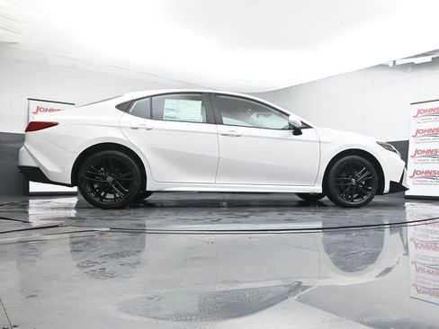 New 2026 Toyota Camry SE image 35