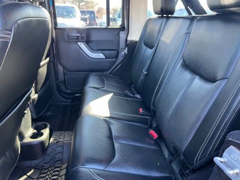 Used 2017 Jeep Wrangler Unlimited Sahara w/ Dual Top Group image 15