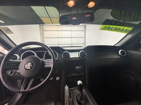 Used 2007 Ford Mustang Shelby GT500 RWD image 4