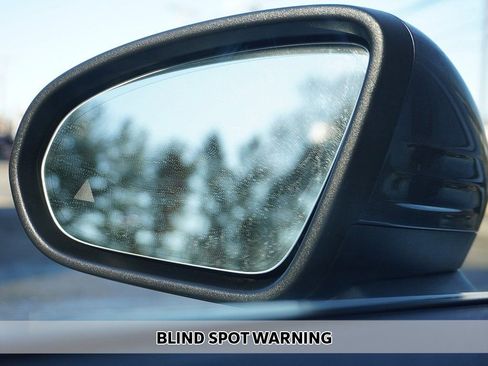 Used 2023 Mercedes-Benz CLA 250 4MATIC image 4