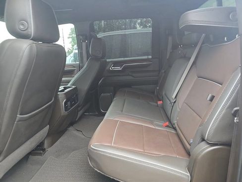 Used 2024 GMC Sierra 2500 Denali w/ Denali Reserve Package AWD/4WD image 5