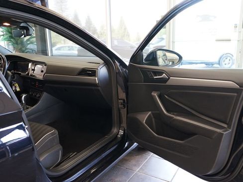 Used 2022 Volkswagen Jetta Sport FWD image 36