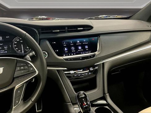 Used 2020 Cadillac XT5 Sportv AWD/4WD image 9