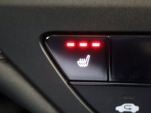 Certified 2025 Honda Accord SE image 16