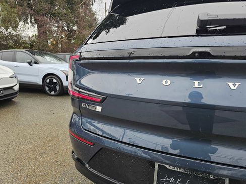 New 2026 Volvo EX90 Ultra image 15